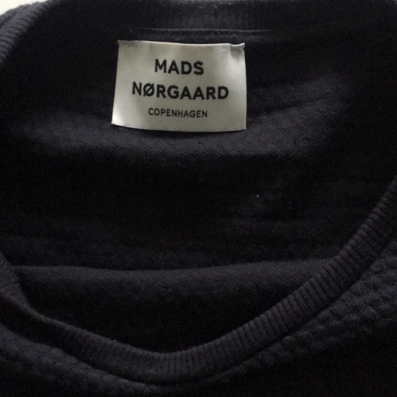 Navy t-shirt (thick material). - Picture 2 of 5